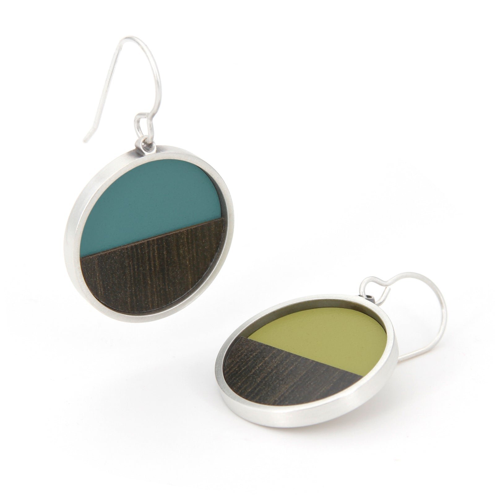 Chroma Dangle Filled